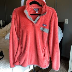 Peachy coral Patagonia pullover. Size XL. Worn minimally. Very soft and cozy